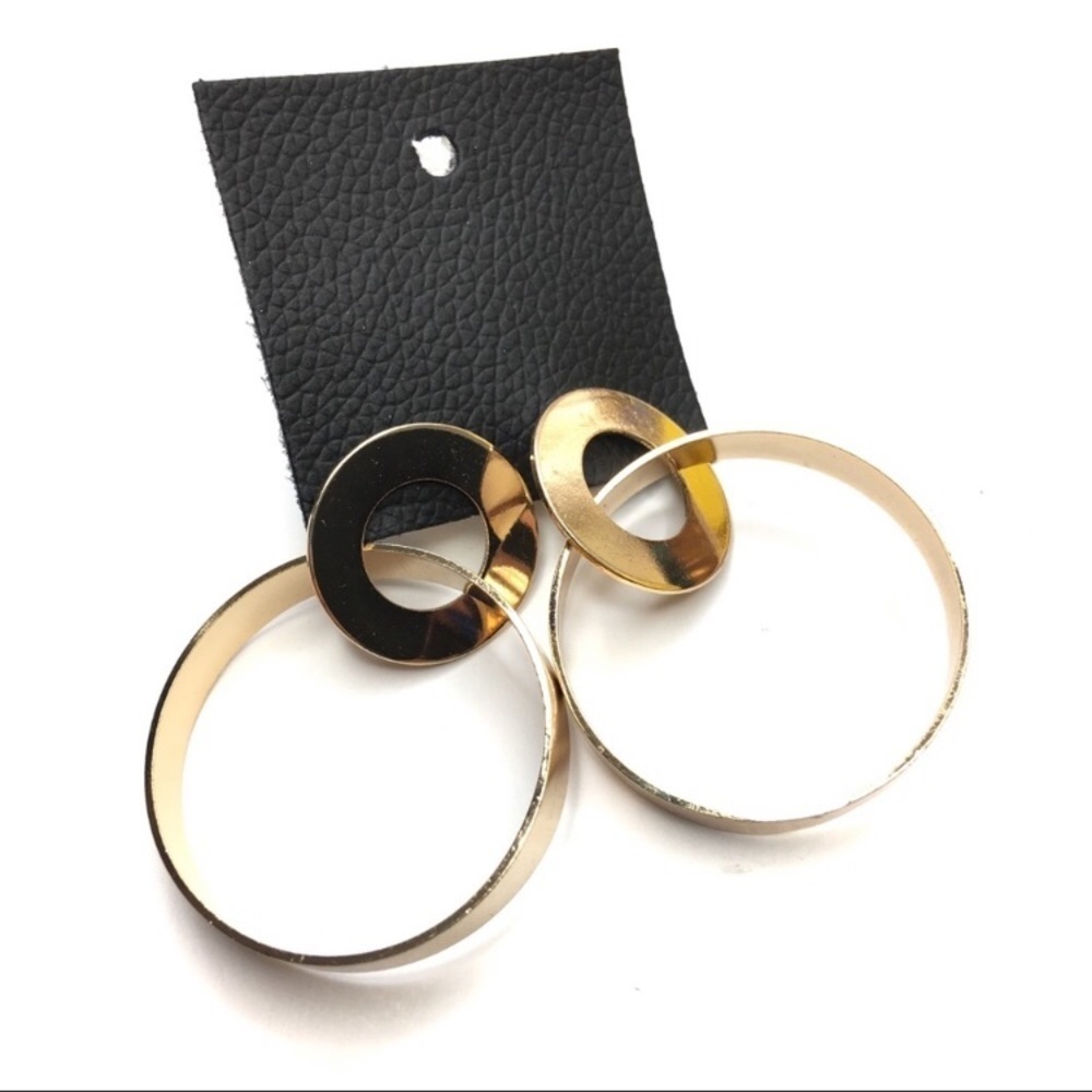 3/$30 Free People | Chunky Gold Hoop Earrings